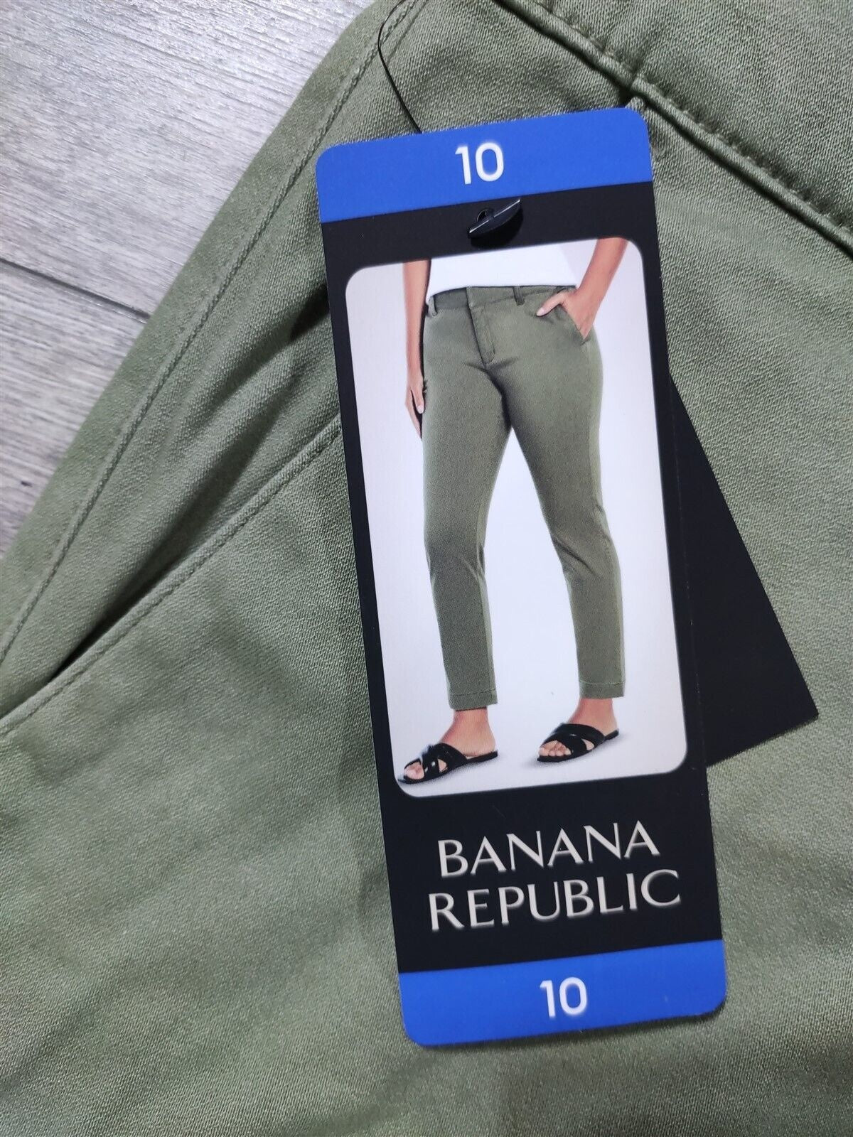 Banana Republic Women's Cropped Chino Pant (1760086)