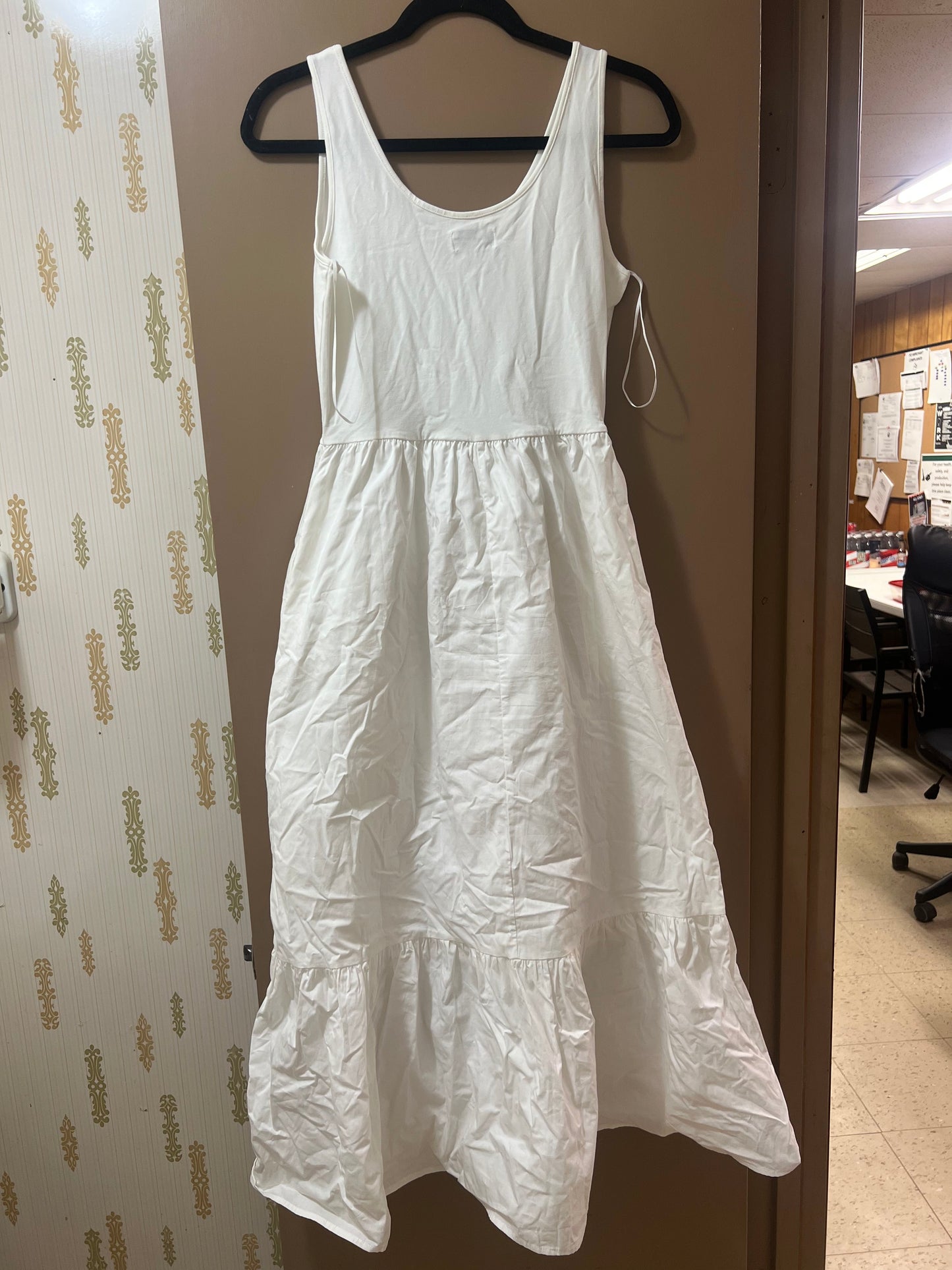 Steve Madden Womens Maxi Dress White Pockets Scoop Neck Sleeveless Small