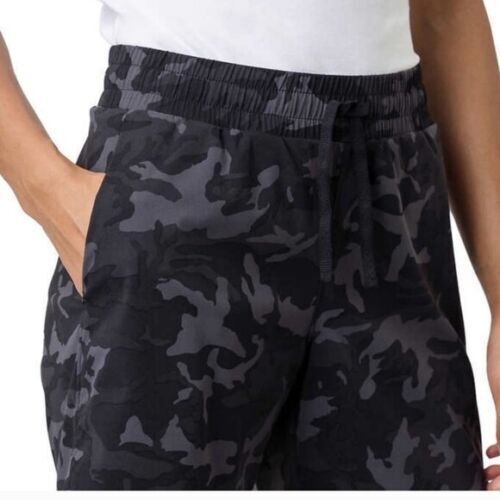 Tuff Athletics Women's Pull on Short Adjustable Drawcord Slant Pockets (1672581)