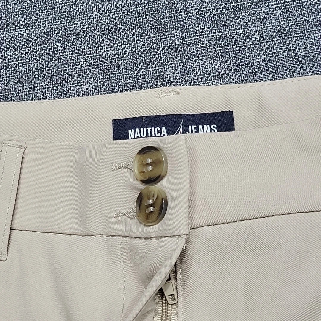 Nautica Jeans Ladies Everyday Casual Button Zip Fly Closure Shorts