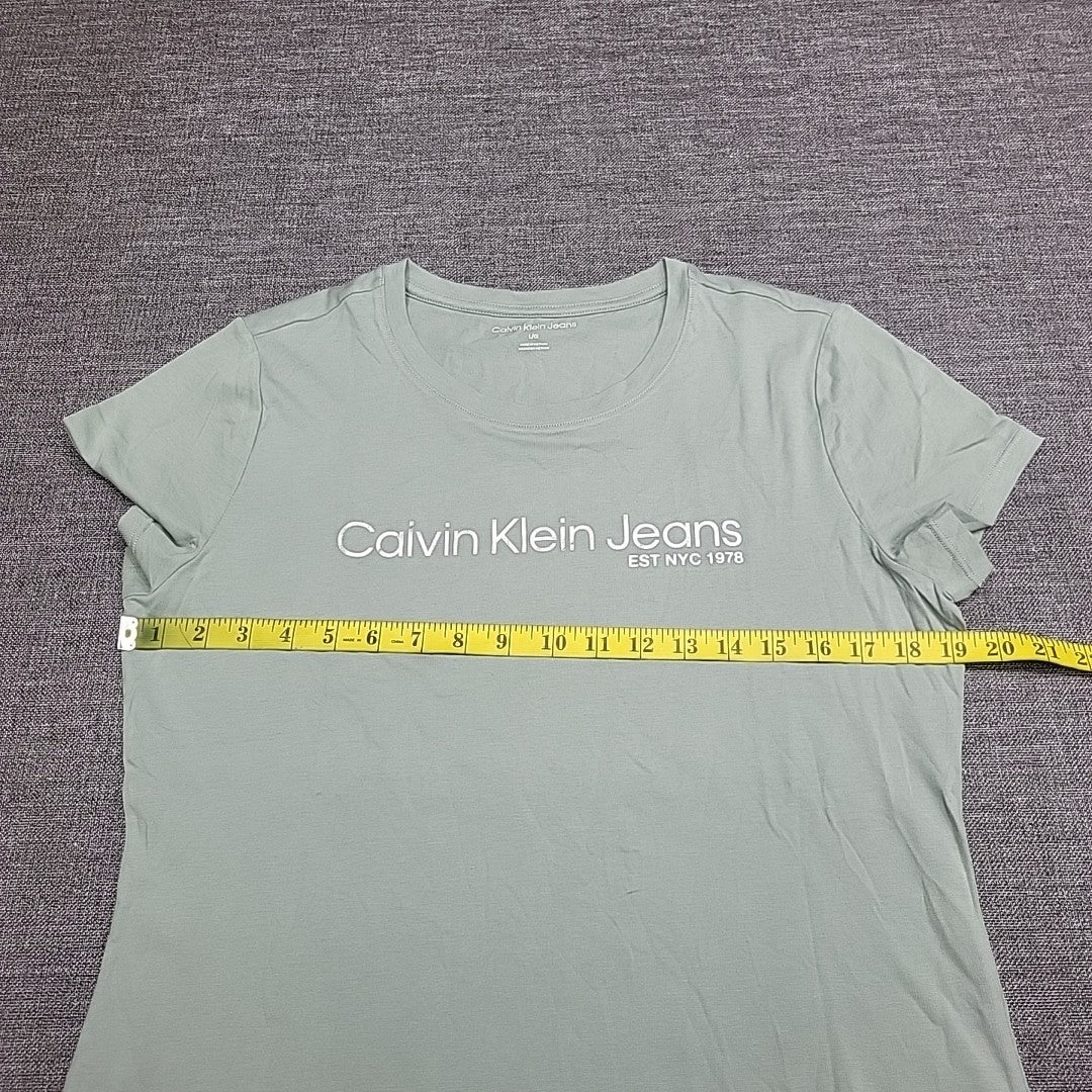 Calvin Klein Jeans Ladies Dressy Logo Tee Shirt Large Size Green Everyday Top 1577512