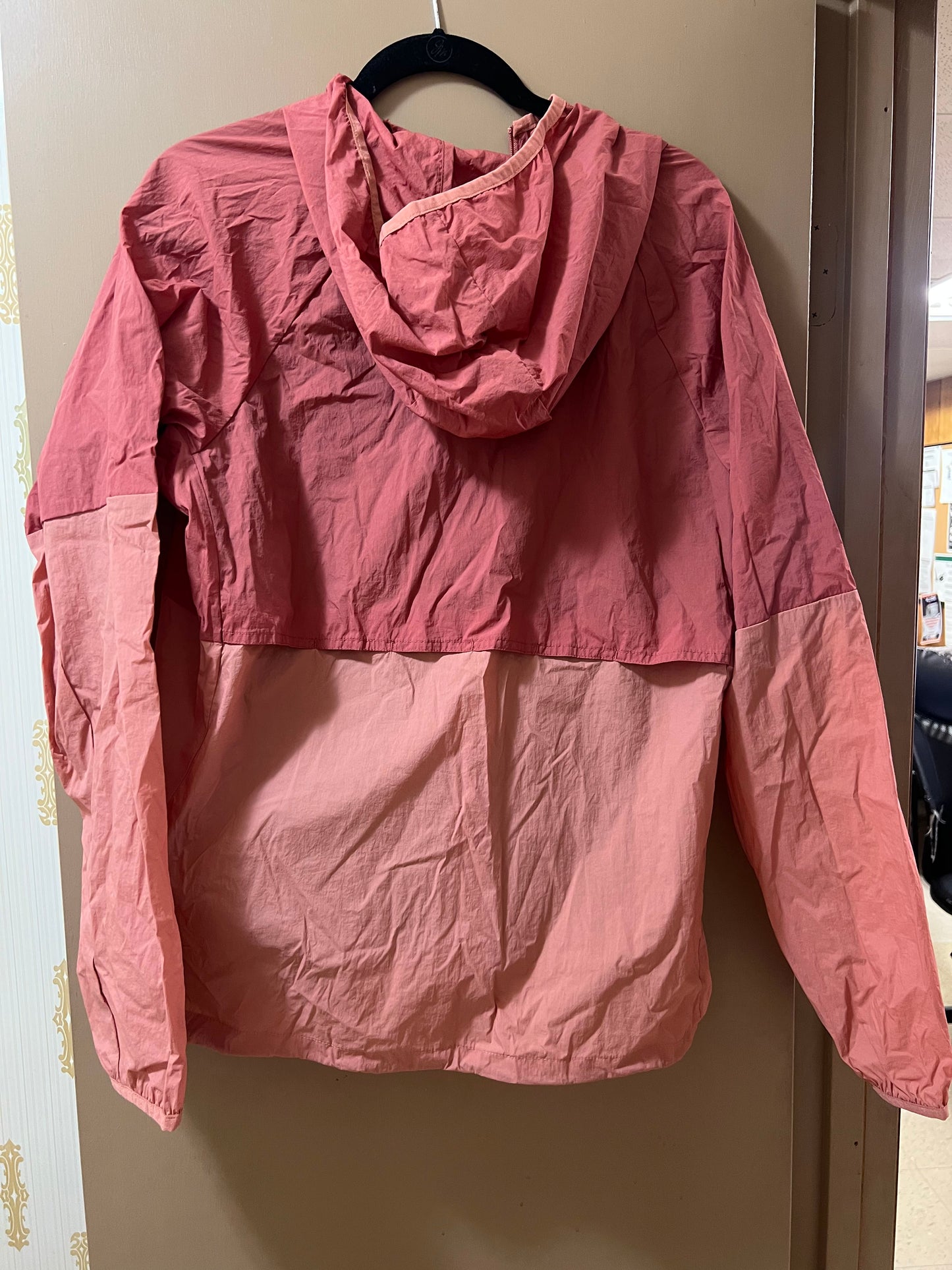 Reel Life Woman’s Rain Windbreaker Full Zip Hooded Jacket XL PINK