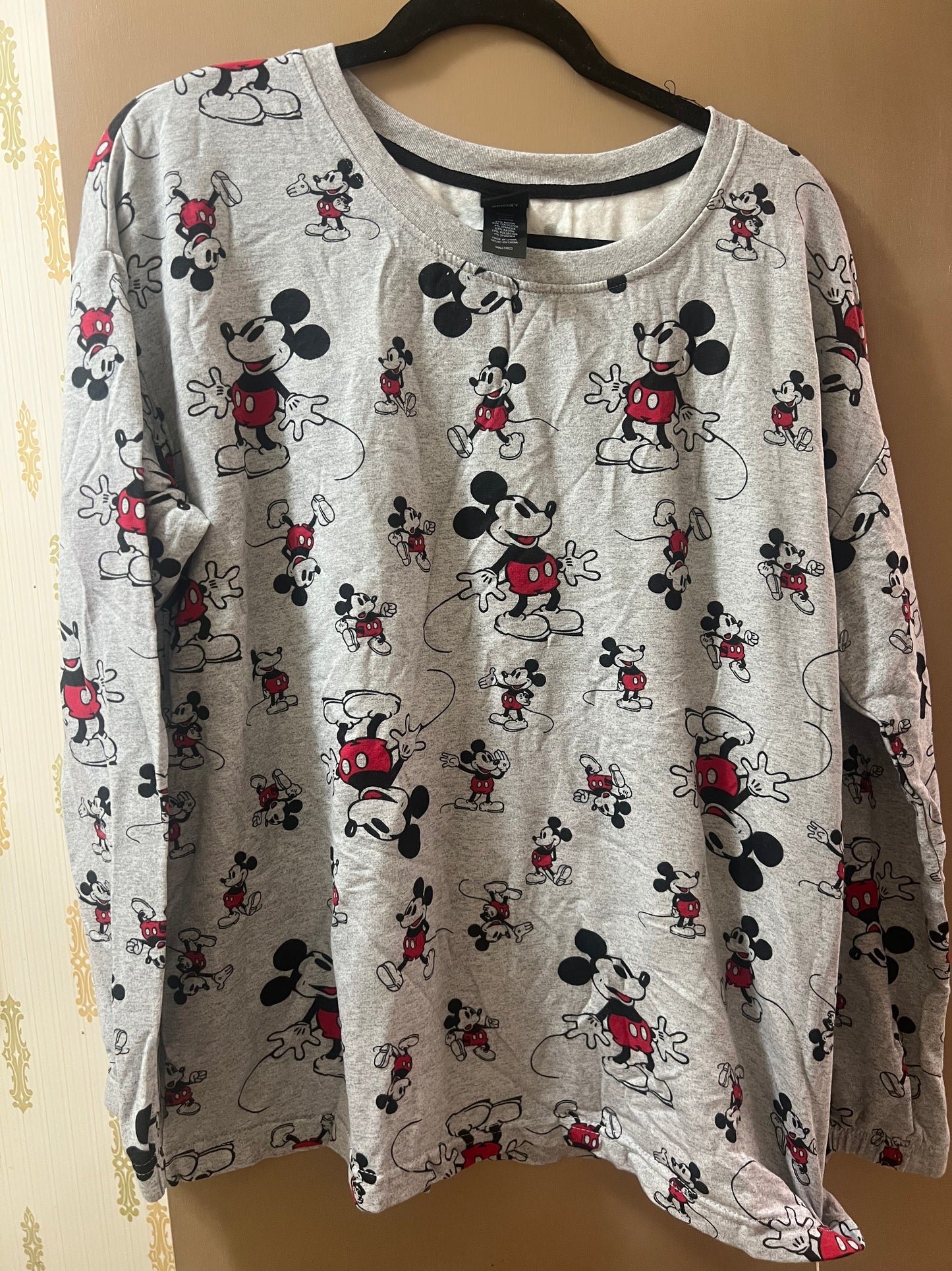 Disney Womens 2 Piece Cozy Pajama Set Mickey Mouse Gray Small - NEW W/OUT TAGS