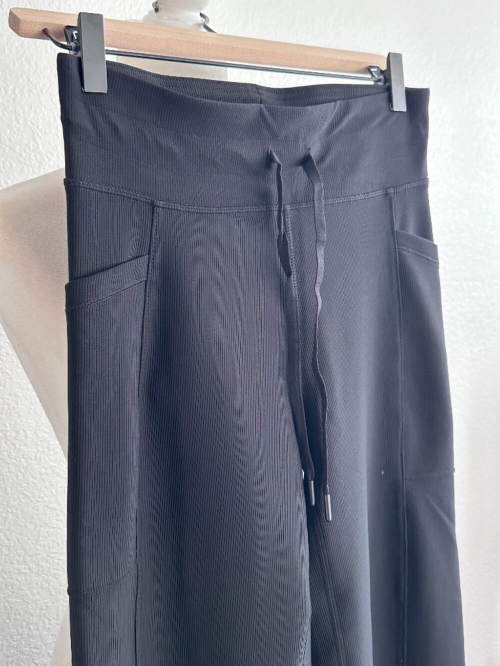 32 Degrees Cool Ribbed Wide Leg Drawstring Lounge Pants Black Medium - NEW W/OUT TAGS